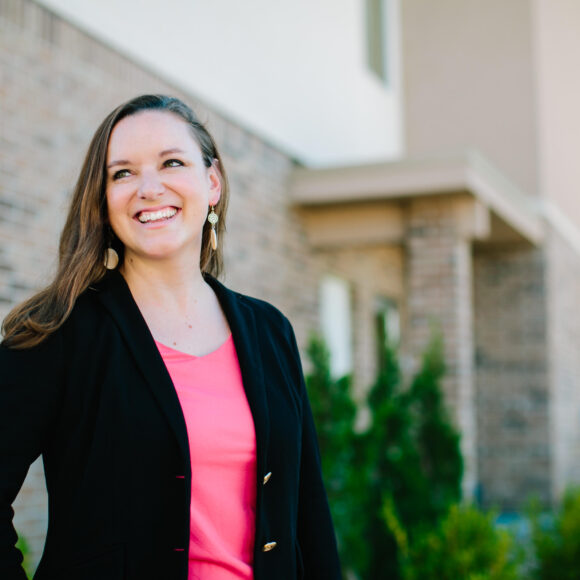A Headshot of Amelia Colwell