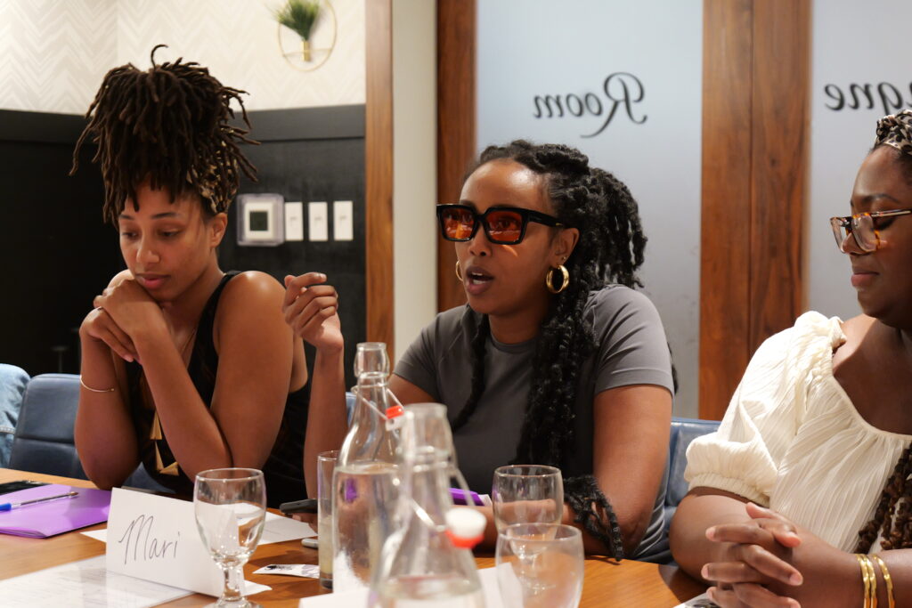 A photo of the orientation dinner for Go Back and Fetch It